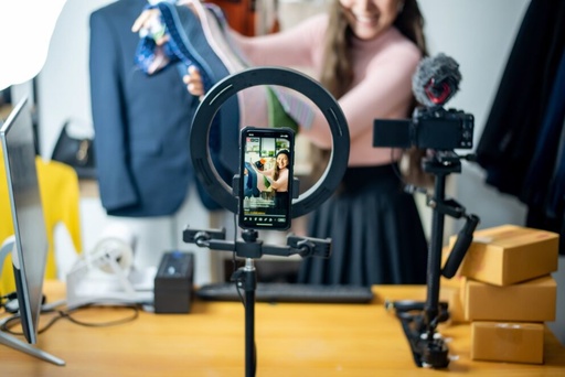 [0CDG055] Il Social media content